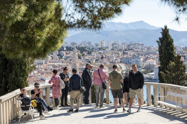 Turisti u Splitu 2023.