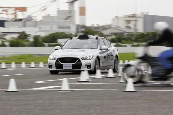 Nissan dodaje izbjegavanje sudara na raskrižju (Nissan Collision Avoidance) svojoj tehnologiji pomoći vozaču temeljenoj na LiDAR-u