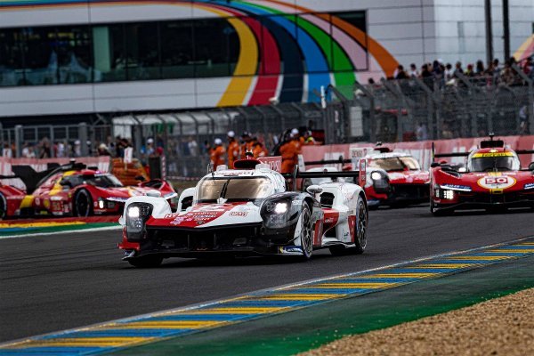 Pobjednički niz Toyota Gazoo Racinga na 24 sata Le Mansa prekinut je nakon epske cjelodnevne borbe za povijesnu pobjedu u stotom izdanju legendarne francuske utrke