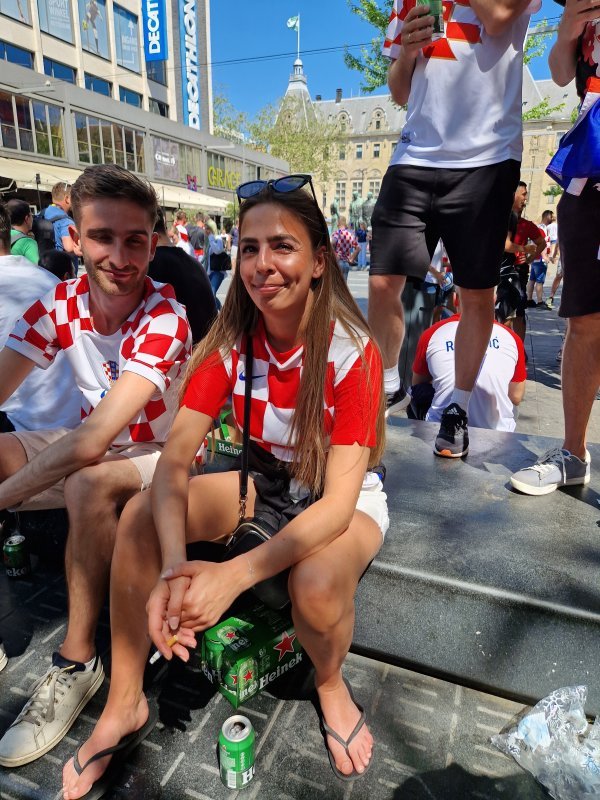 Hrvatska navijačice u Rotterdamu