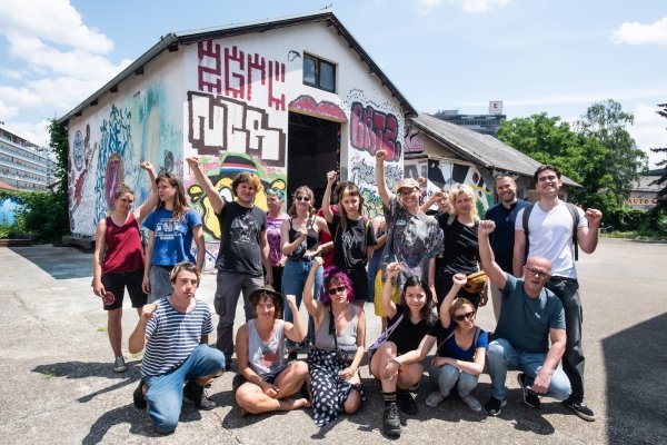 Zauzimanje skvota Postaja u Planinskoj ulici