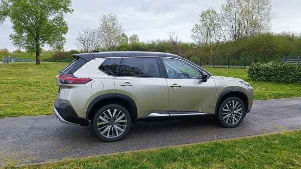 Nissan X-Trail e-POWER 213 4WD e-4ORCE Tekna
