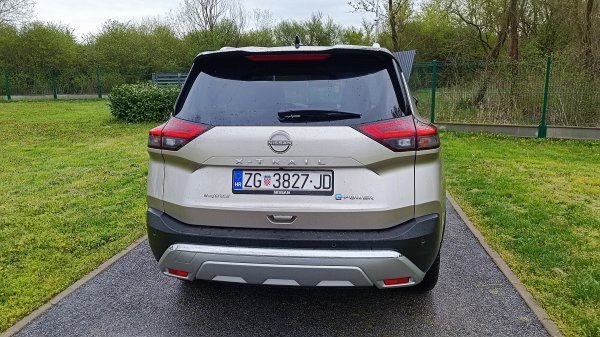 Nissan X-Trail e-POWER 213 4WD e-4ORCE Tekna