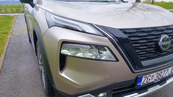 Nissan X-Trail e-POWER 213 4WD e-4ORCE Tekna