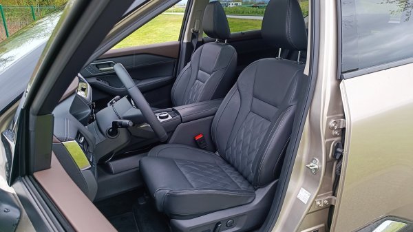 Nissan X-Trail e-POWER 213 4WD e-4ORCE Tekna