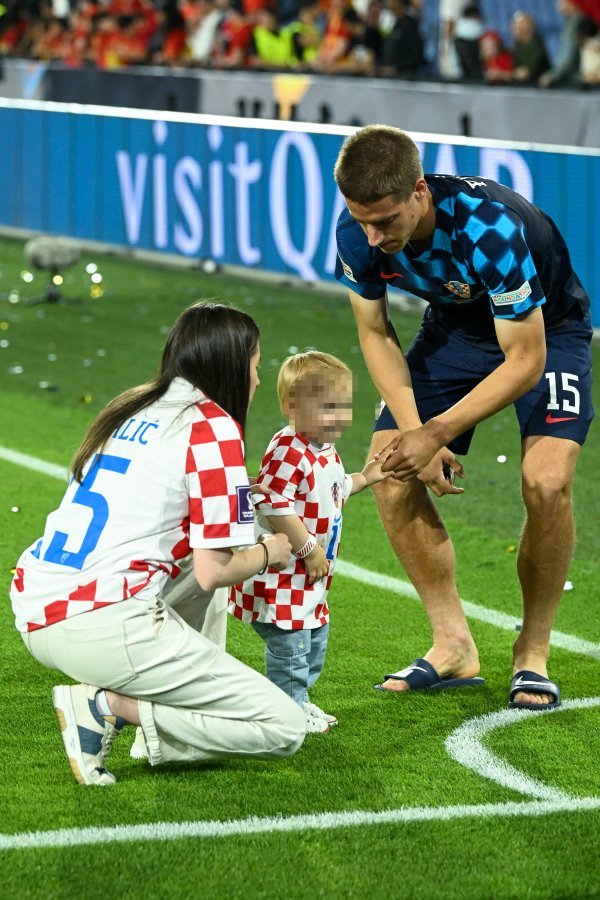 Mario Pašalić s obitelji