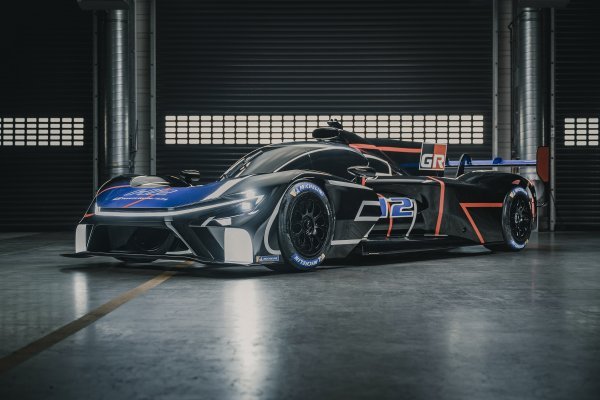 Toyota Gazoo Racing 'GR H2 Racing Concept' prototip vozila s vodikovim motorom za buduću H2 kategoriju 24 sata Le Mansa