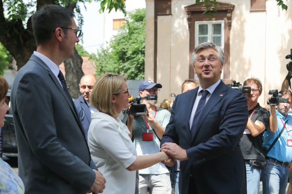 Susret hrvatske zajednice u Srbiji s hrvatskim premijerom Plenkovićem