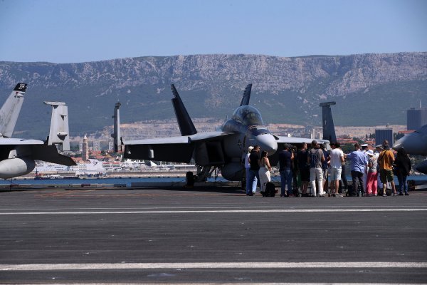 Američki nosač aviona Gerald R. Ford