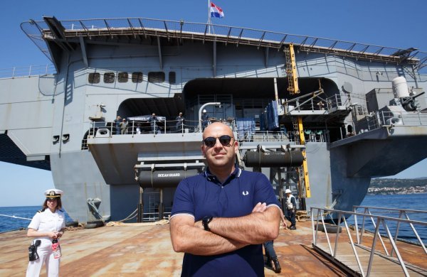 Novinar tportala Damir Petranović na nosaču aviona USS Gerald R. Ford