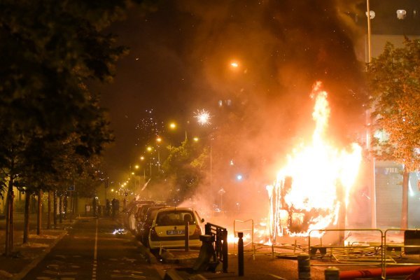 Ulični neredi u Parizu