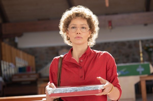 Jessica Biel u seriji 'Candy'
