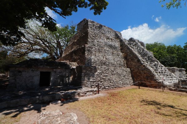 Arheološka zona El Meco na teritoriju Quintane Roo