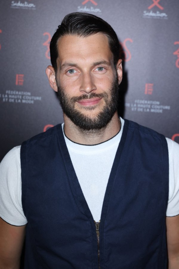 Simon Porte Jacquemus