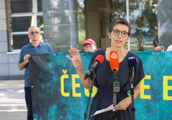 Zagreb: Konferencija za medije HND-a ispred zgrade Ministarstva pravosuđa