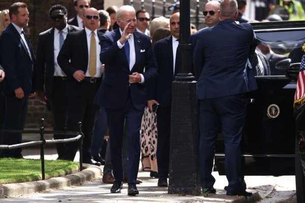 Biden se sastao sa Sunakom i kraljem