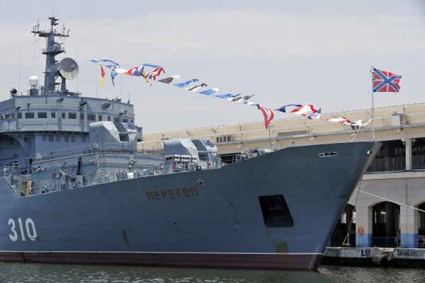 Ruski ratni brod Perekop na Kubi