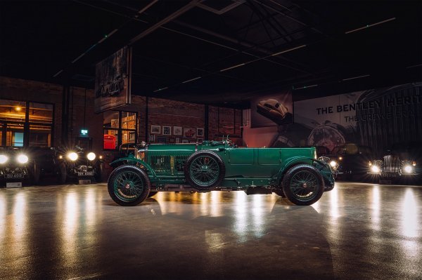 Bentley Speed Six Continuation serija