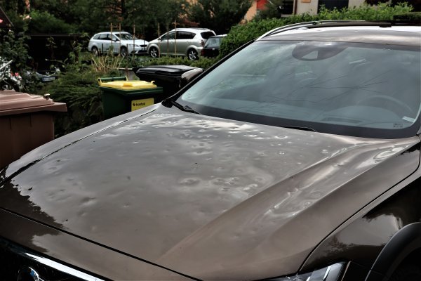 Krško: Tuča napravila štetu na automobilima i stambenim objektima