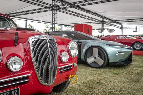 Lancia pokazala javnosti Pu+Ra HPE uz bok Lancije Aurelie B20S iz 1956.