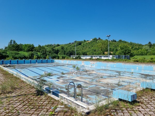 Svetojanske Toplice u derutnom stanju
