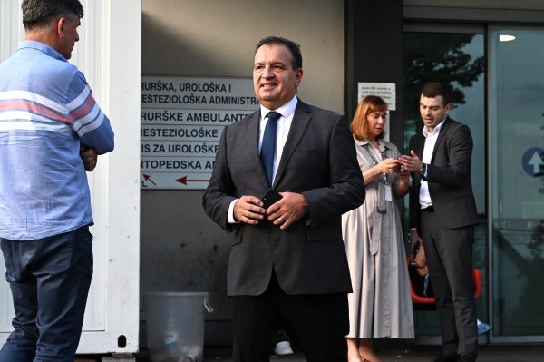 Vili Beroš u obilasku bolnice Sveti Duh