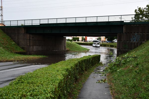 Katastrofalne posljedice snažnog nevremena u Slavonskom Brodu