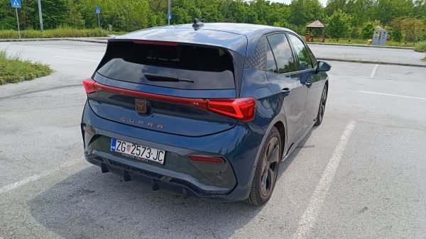Cupra Born 77 (82) kWh eBoost