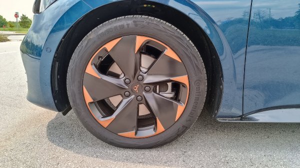 Cupra Born 77 (82) kWh eBoost