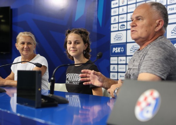 Bolesna djevojčica Antonija Bošnjak posjetila GNK Dinamo
