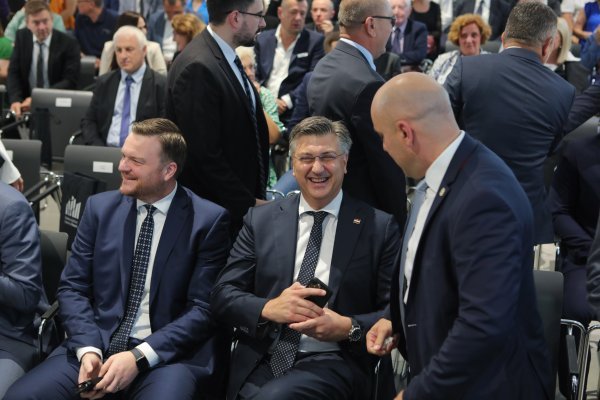 Vinkovci: Svečana sjednica povodom Dana grada u Gradskoj knjižnici