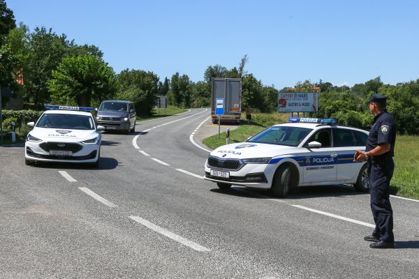 Blokada ceste Materada - Umag zbog otmice