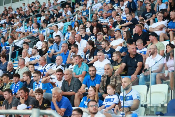 Navijači, Osijek - ZTE