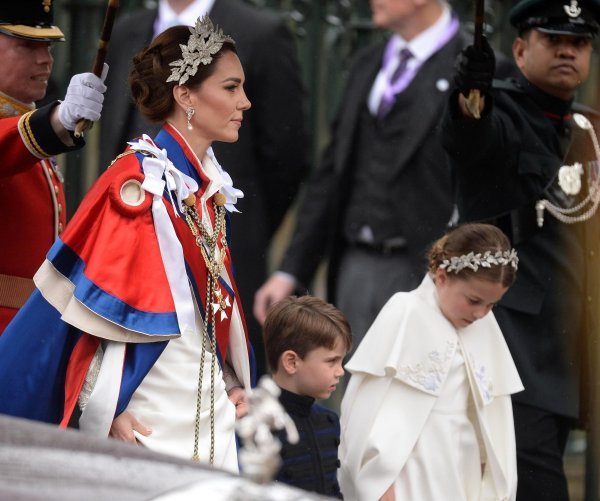 Kate Middleton i princeza Charlotte na krunidbi
