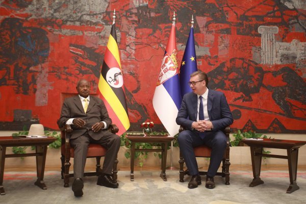 Yoweri Museveni i Aleksandar Vučić