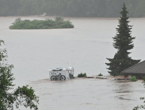 Veliko nevrijeme poharalo Sloveniju