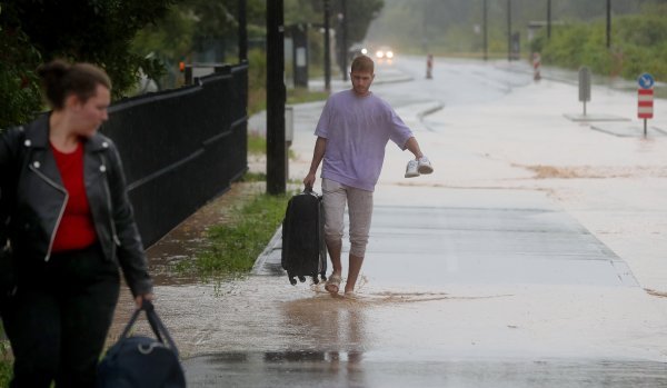 Poplave u mjestu Medvode kod Ljubljane