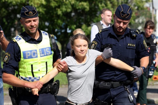 Uhićenje Grete Thunberg u Švedskoj u lipnju 2023.