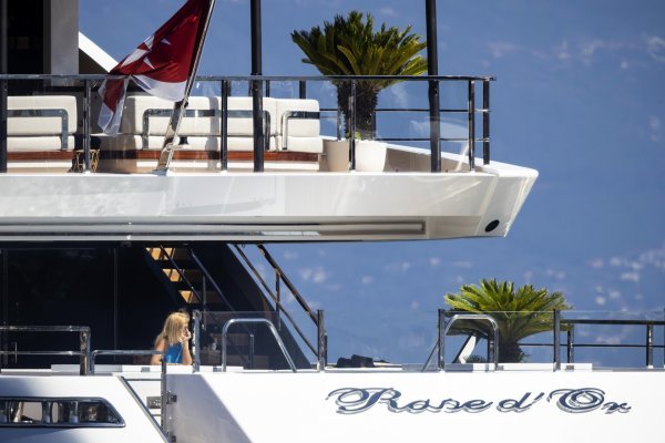 Superjahta Arany Rózsa