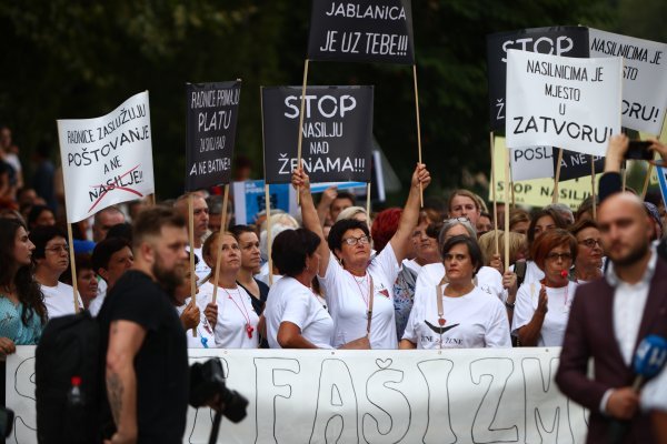 Jablanica: Prosvjed u znak podrške pretučenoj radnici Enisi Klepo