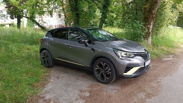 Renault Captur E-Tech Engineered 145 hibrid