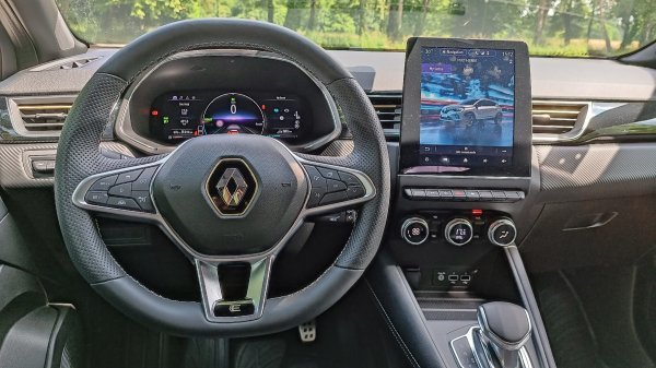 Renault Captur E-Tech Engineered 145 hibrid