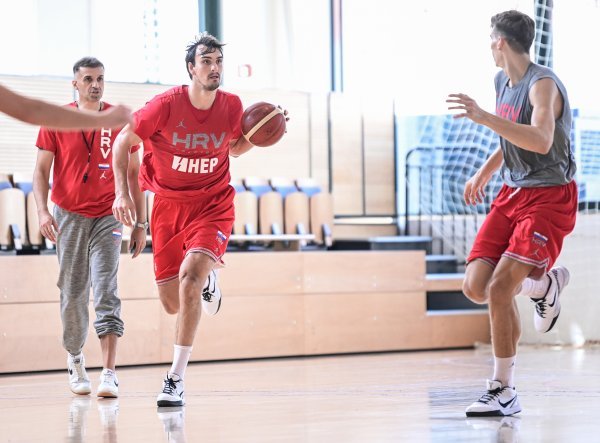 Hrvatski košarkaši odradili trening uoči odlaska na Olimpijski pretkvalifikacijski turnir