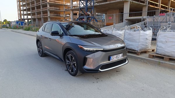 Toyota bZ4X EV 71.4 kWh AWD 5D EV/T STYLE