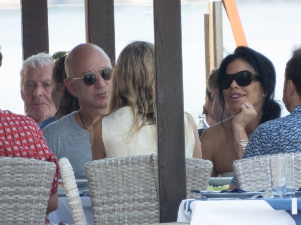 Jeff Bezos i Lauren Sanchez na Šipanu
