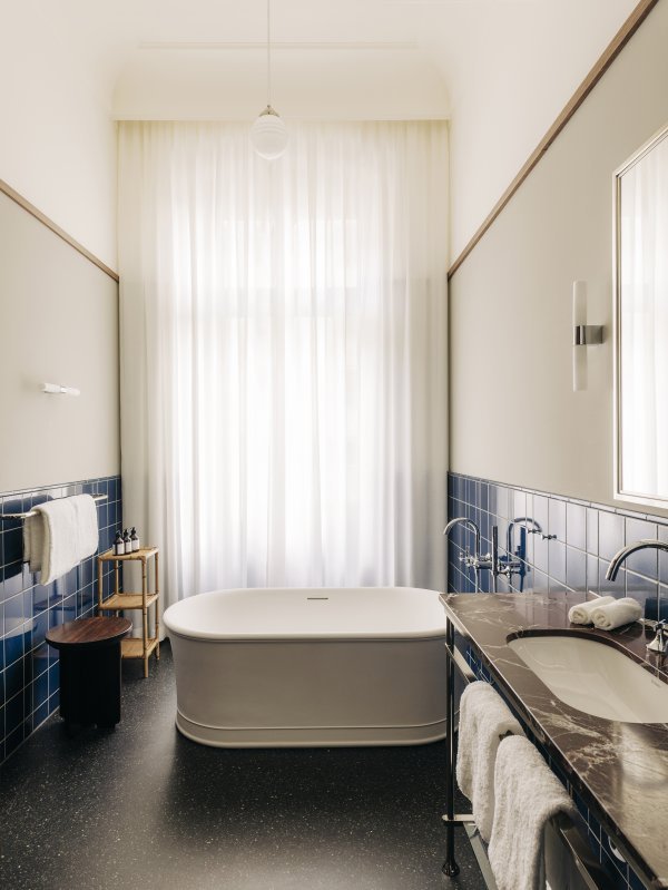 Chateau-Royal-Interior_Badezimmer_photo_FelixBrueggemann