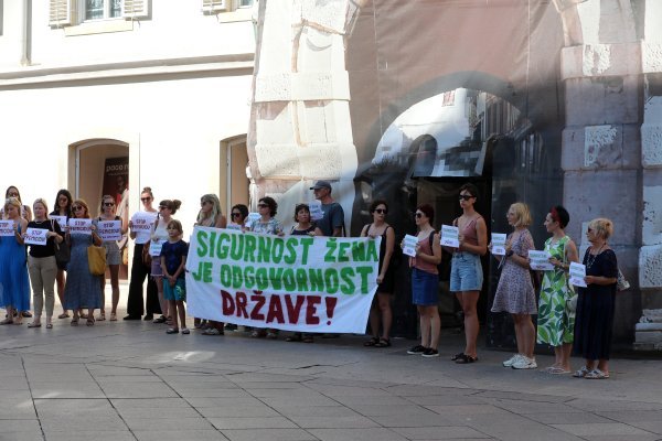 Rijeka: Javna akcija "Sigurnost žena je odgovornost države"