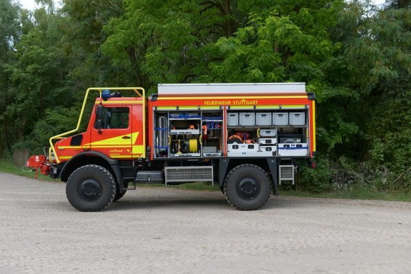 Spasilačko vozilo RW-HG bazirano na terenskom Unimog U 5023