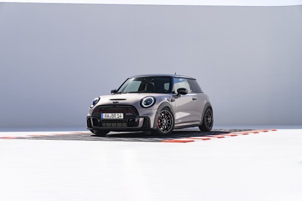 Mini John Cooper Works Bulldog Racing Edition