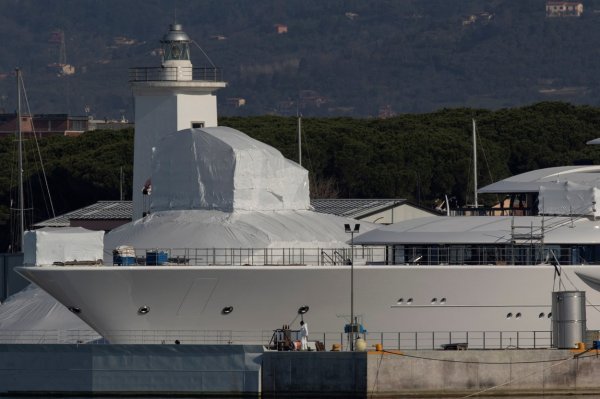 Superjahta Šeherezada koja se također povezuje s Putinom